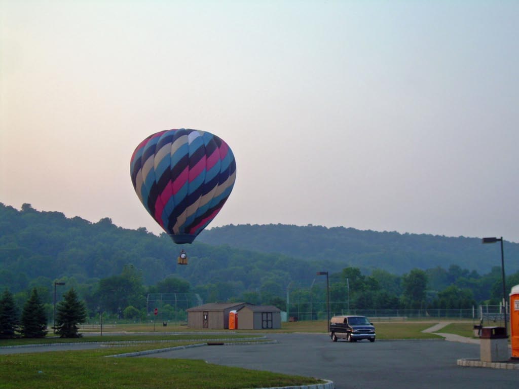 Web meadow breeze park, located in washington, nj, is a park that offers outdoor recreation and nature preservation. Hot Air Balloon at Meadow Breeze Park Washington, NJ Morton Fox