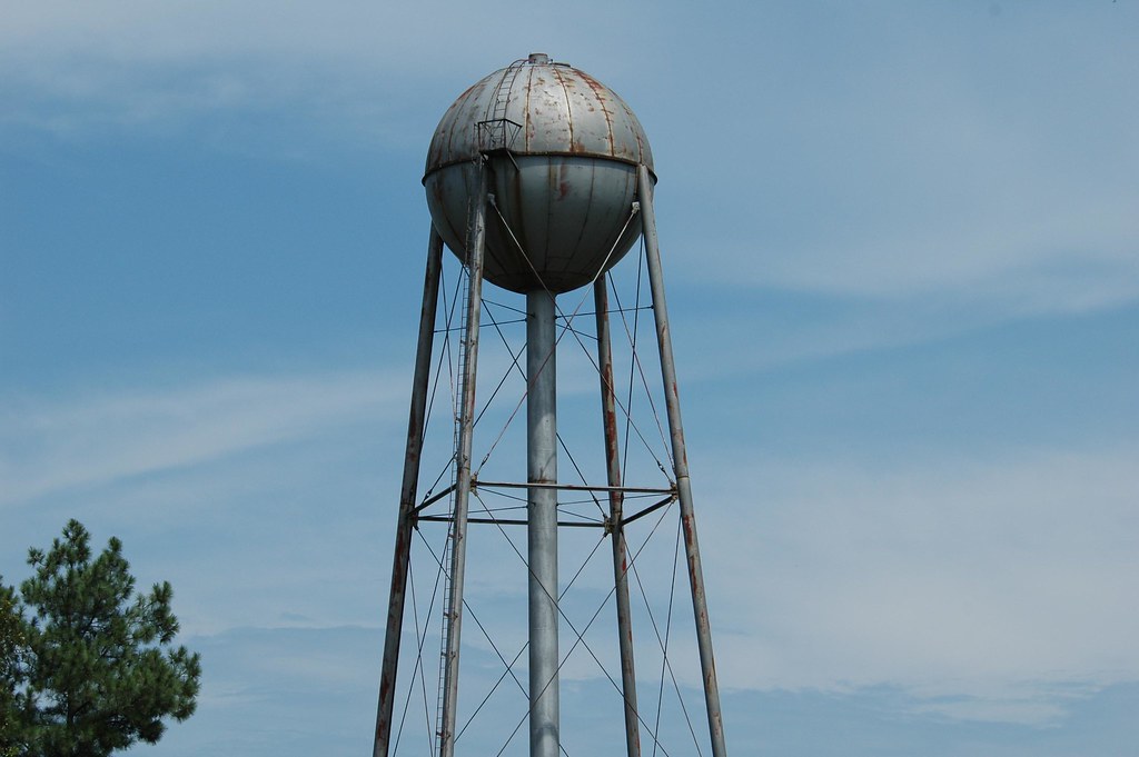 Water Tower in Western Kentucky In Marshall County between… Flickr