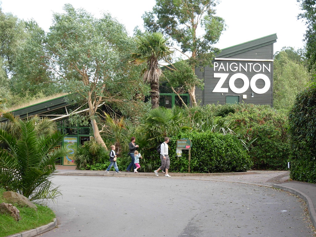 Paignton Zoo Entrance R G Flickr