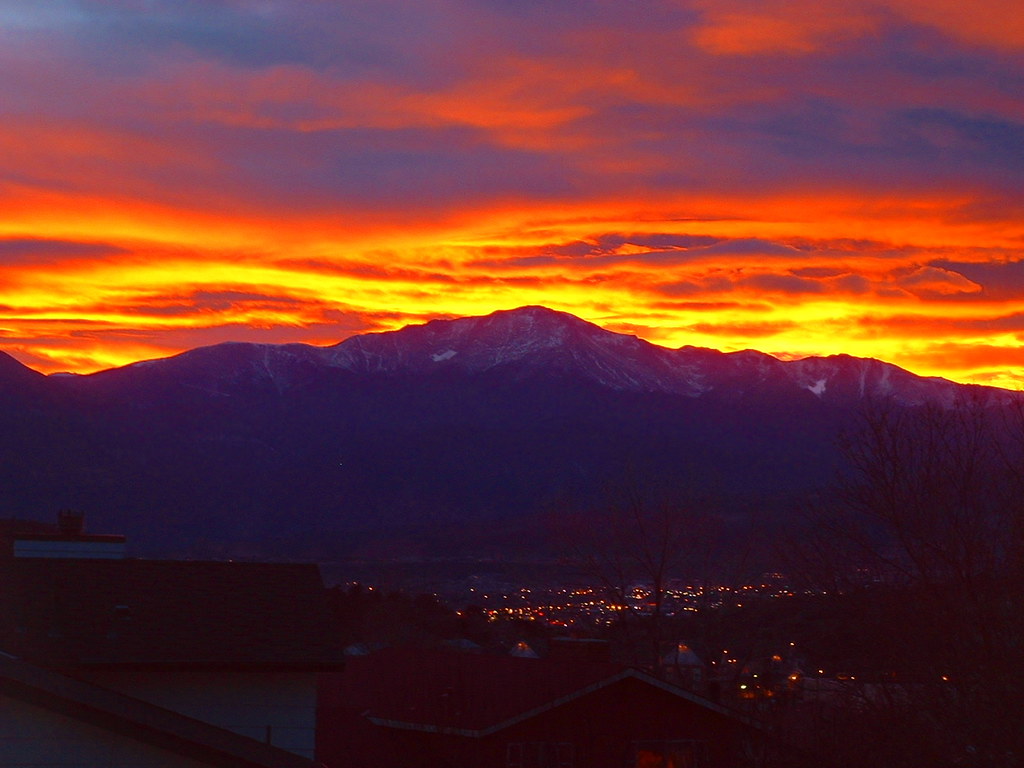 SUNSET OVER PIKES PEAK a photo on Flickriver