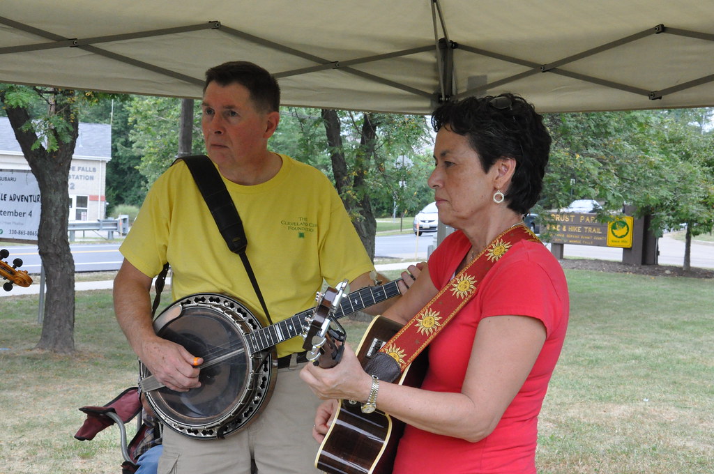 DSC_0133 Munroe Falls, Ohio photo by Guy Merentette Flickr