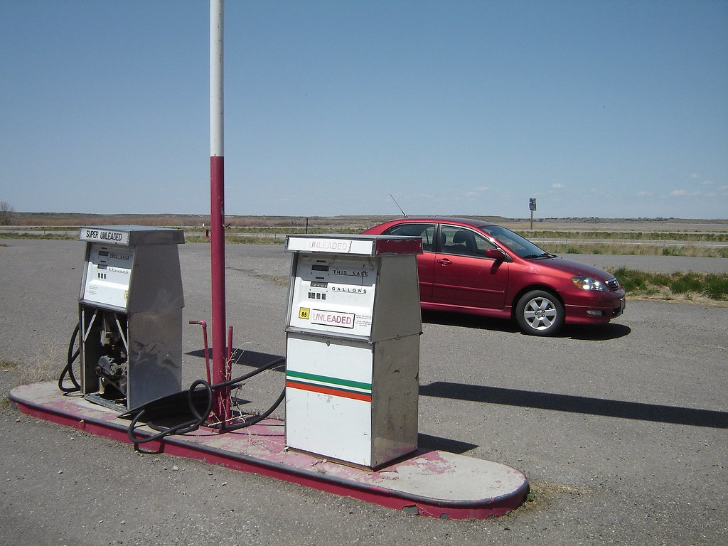 Gas station (closed) Raft River, Idaho Mariusz Flickr