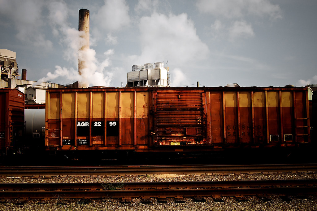 AGR 22 99 Blue Ridge Paper, Inc. Canton, NC decluttr Don