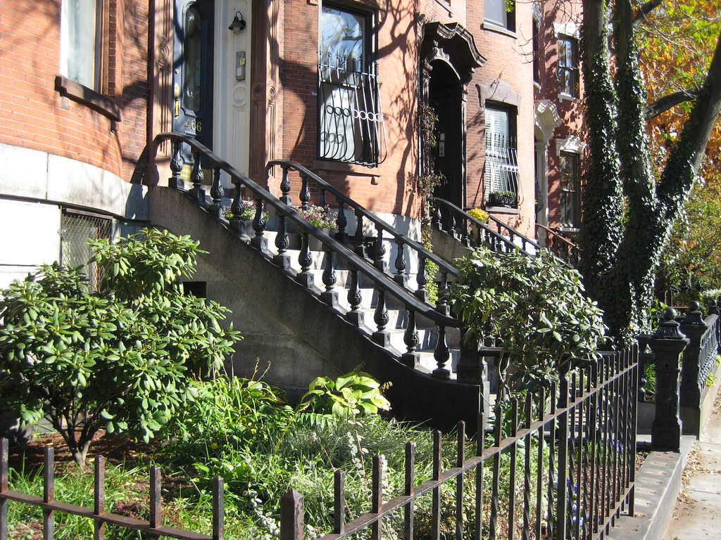 Mass Ave, in Boston rmoreir Flickr