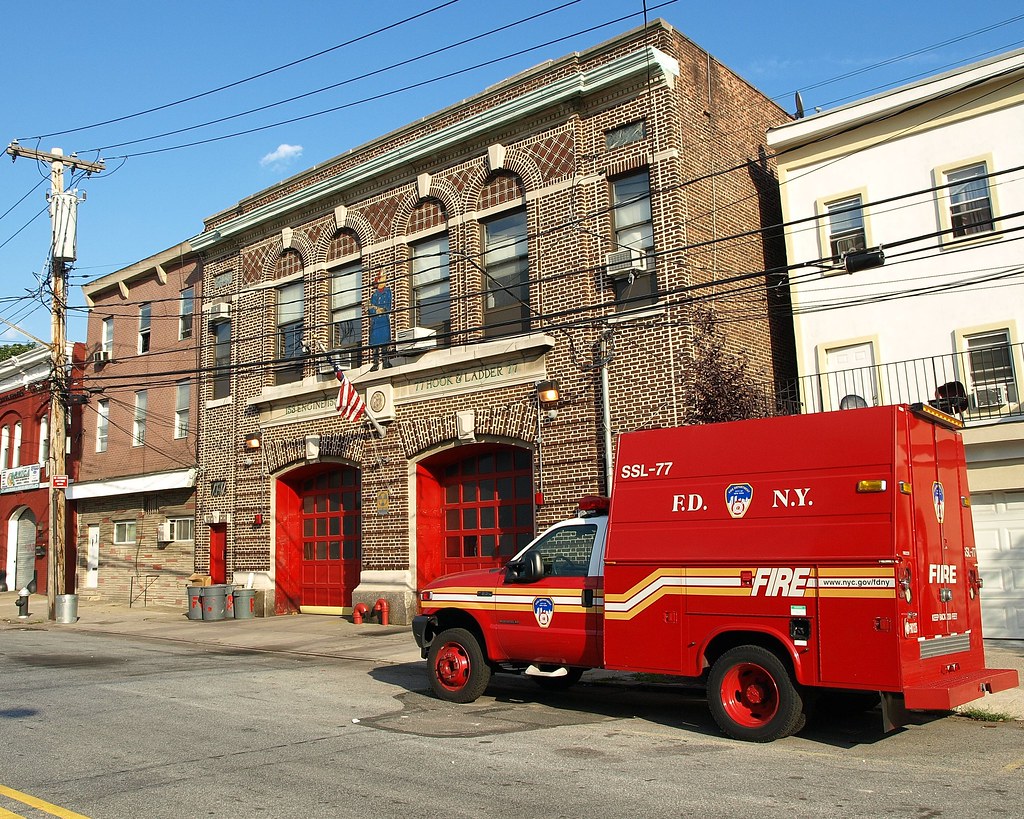 E153 FDNY Firehouse Engine 153 & Ladder 77, Stapleton, Sta… | Flickr