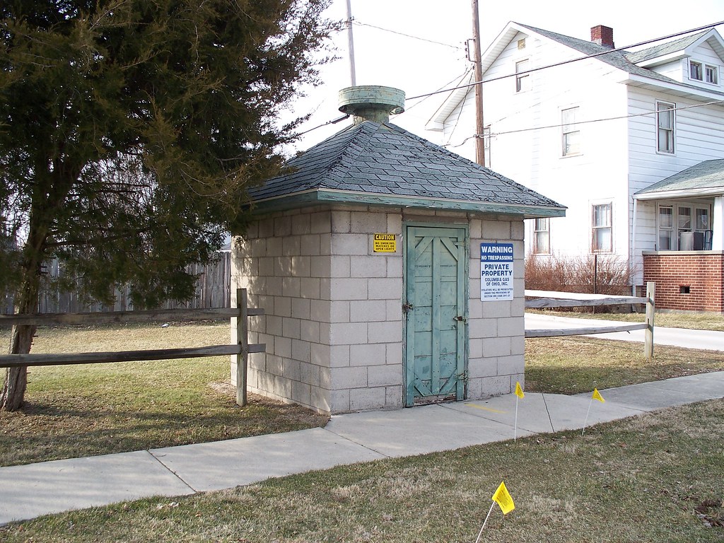 OH Woodville Building Small utility building in Woodvill… Flickr