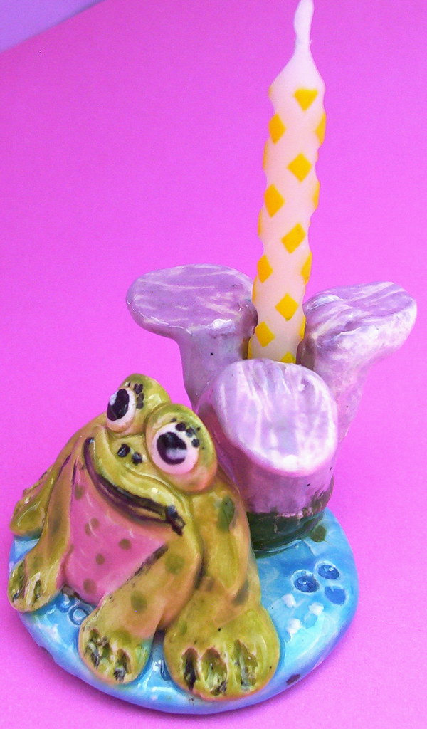 Froggie Frog birthday candle white earthenware clay... fro… Flickr