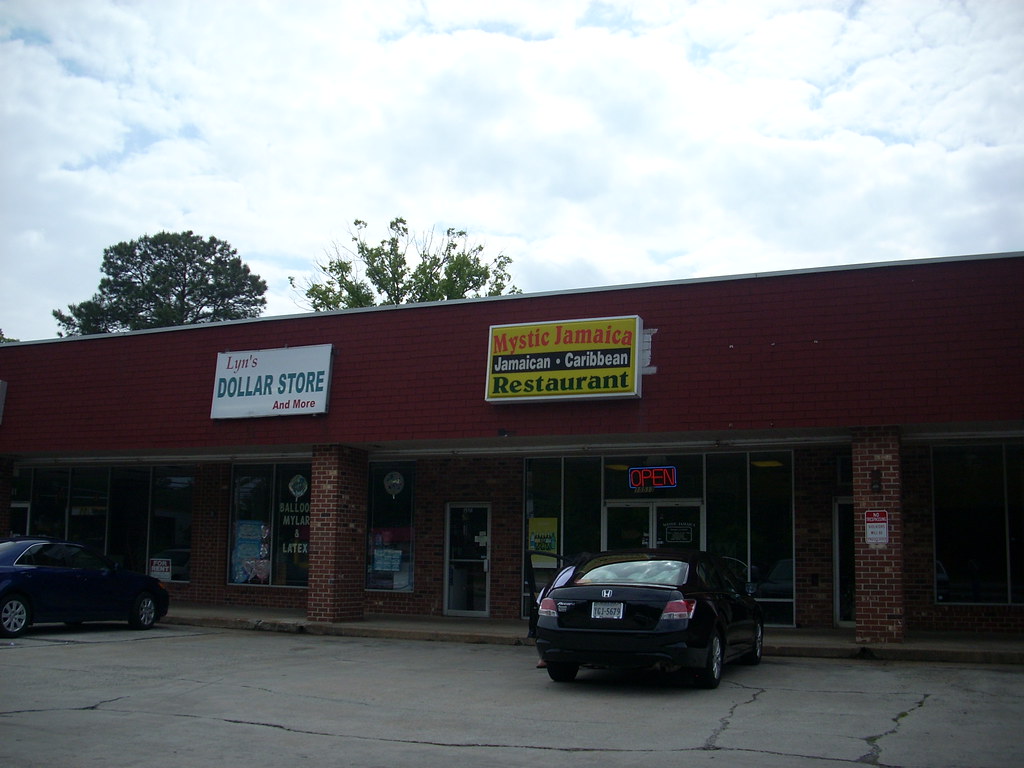 Hickory Point stores a photo on Flickriver
