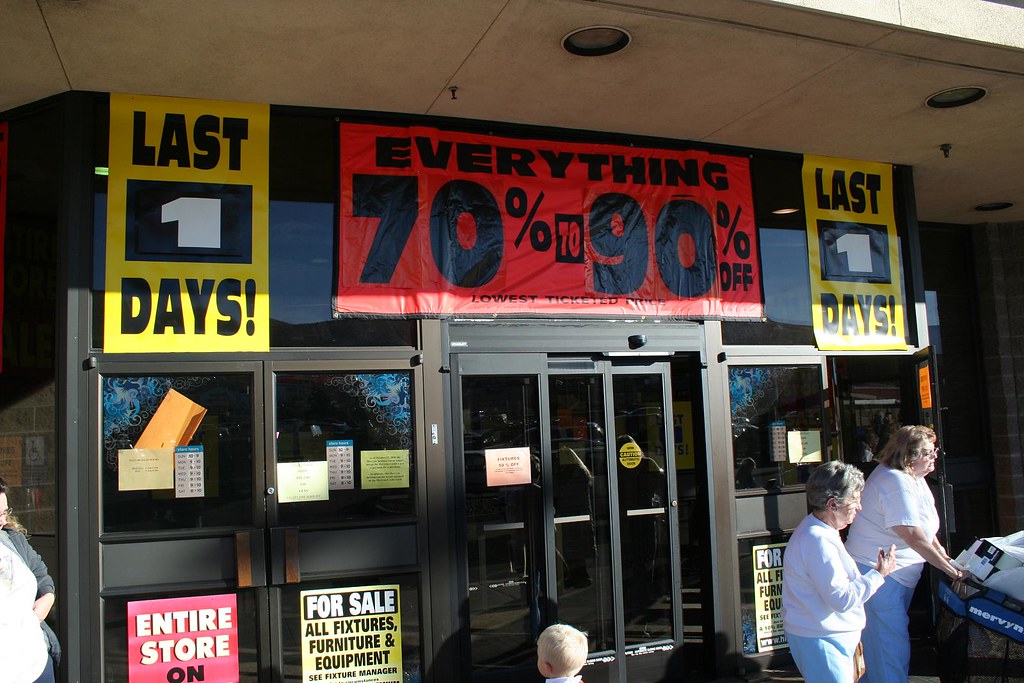 Mervyn's Last Day The Mervyn's in Carson City Nevada close… Flickr