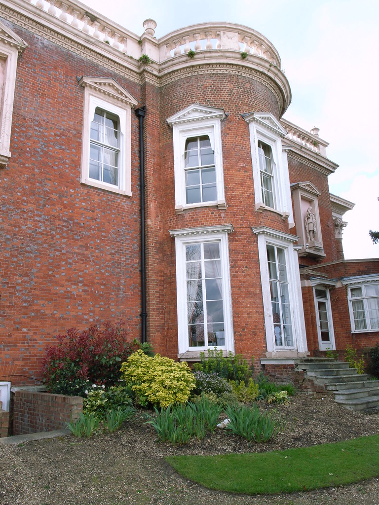 Hendon Hall The Hendon Hall Hotel, a former mid to late 18… Flickr