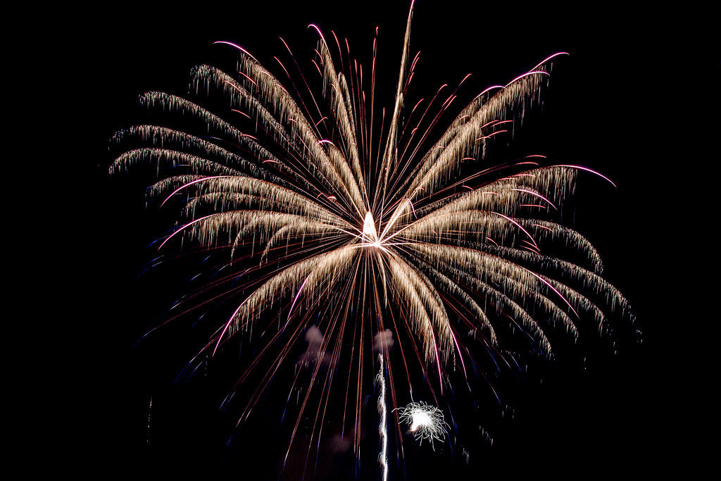 2015 Ames Iowa Fireworks klc7919x Flickr