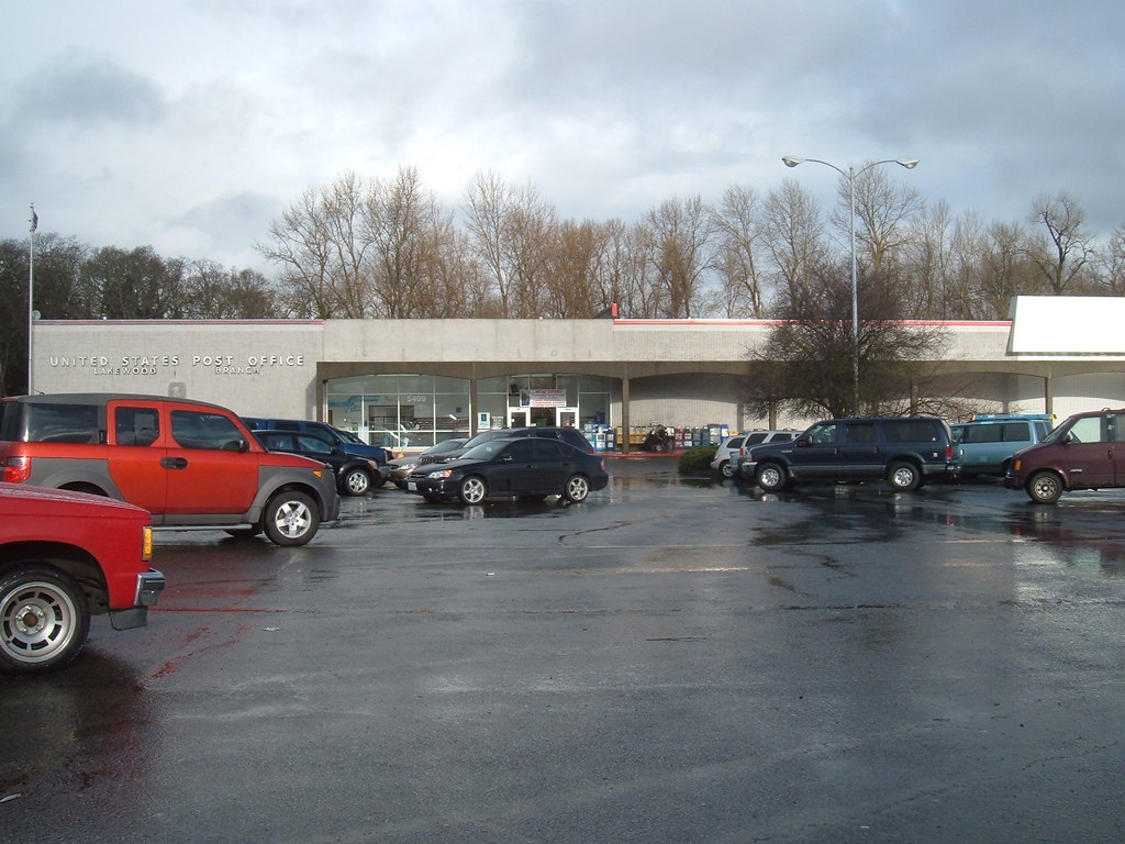 Lakewood Kmart Post Office Post Office to the left of Kmar… Flickr