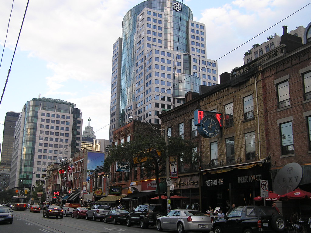 King St Toronto eat street, plenty of restaurants to choos… gknott74 Flickr