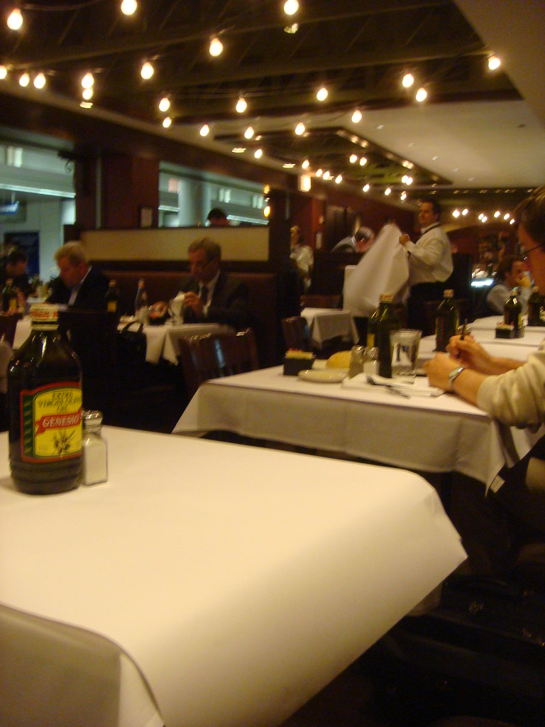 Romano's Macaroni Grill O'Hare International Airport, Chic… Flickr