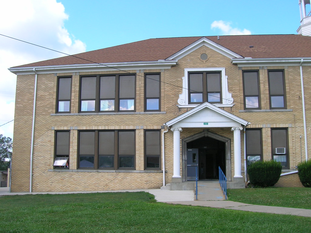 081208 Hopedale High SchoolHopedale, Ohio (11) Aaron Turner Flickr