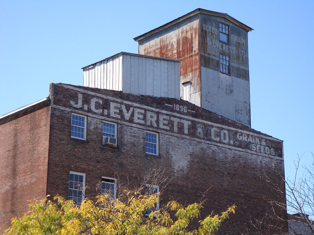 MAYSVILLE, KENTUCKY** Old Grain & Seed Mill in Maysville. Flickr