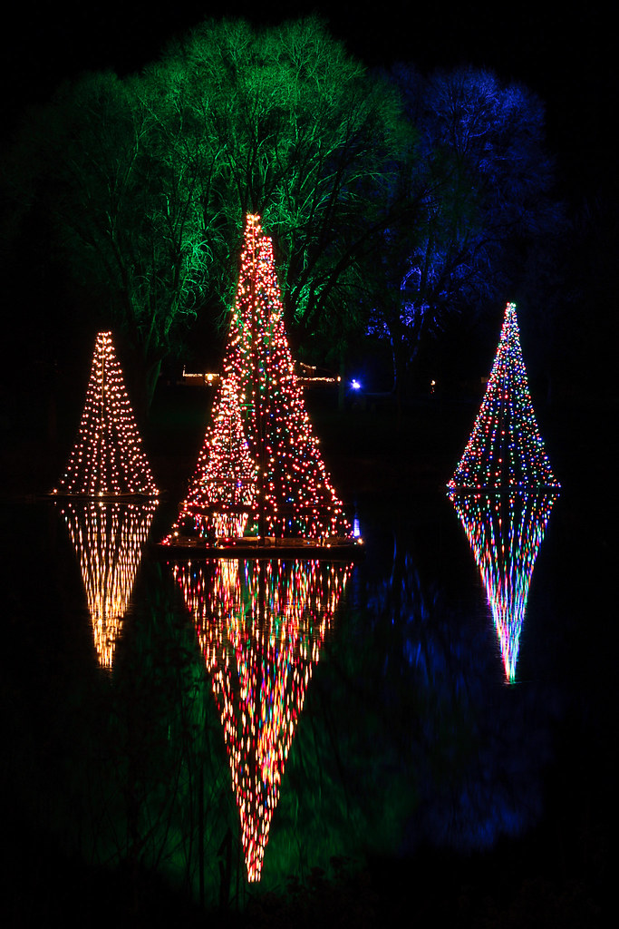 More lights at Salem Pond Lee Ann L. Flickr