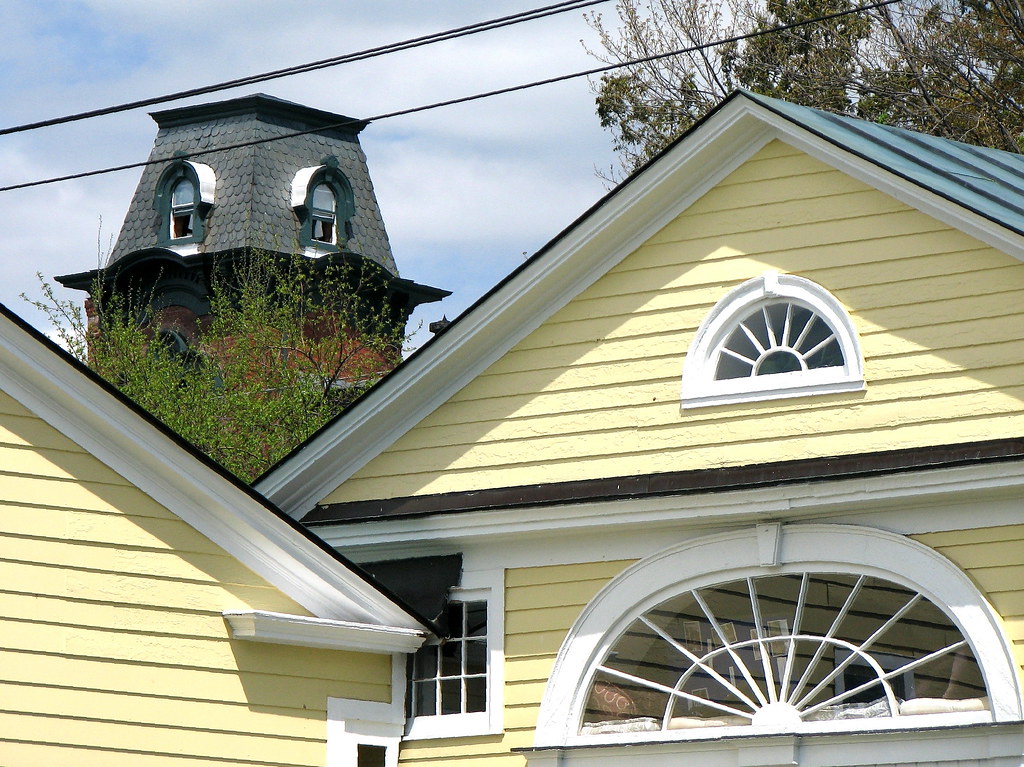 champlain • roofline 163 South Willard Street, Burlington,… Flickr