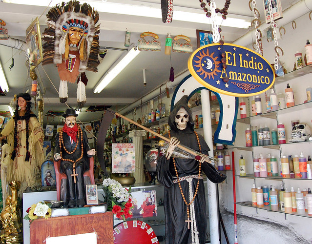 El Indio Amazonico Photos taken in shops near the metro st… Flickr