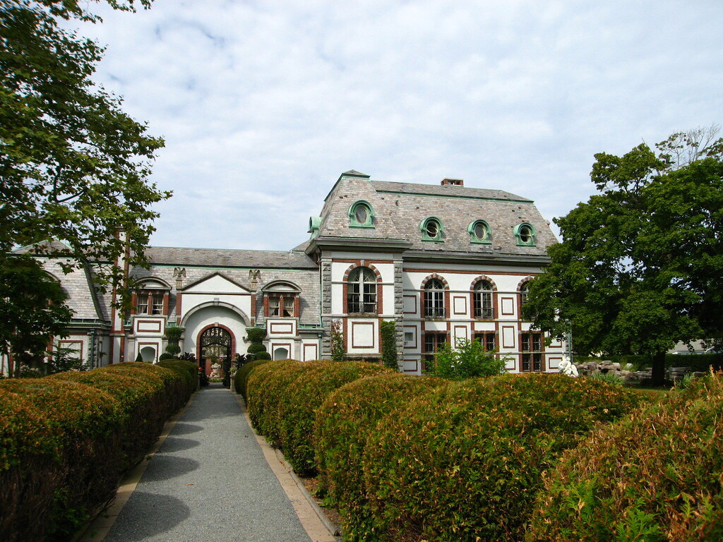 Belcourt Castle 657 Bellevue Avenue, Newport, RI 02840 gr1fter Flickr