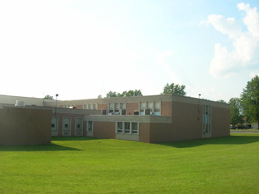 071608 Lakeview Junior High SchoolCortland, Ohio (5) Flickr