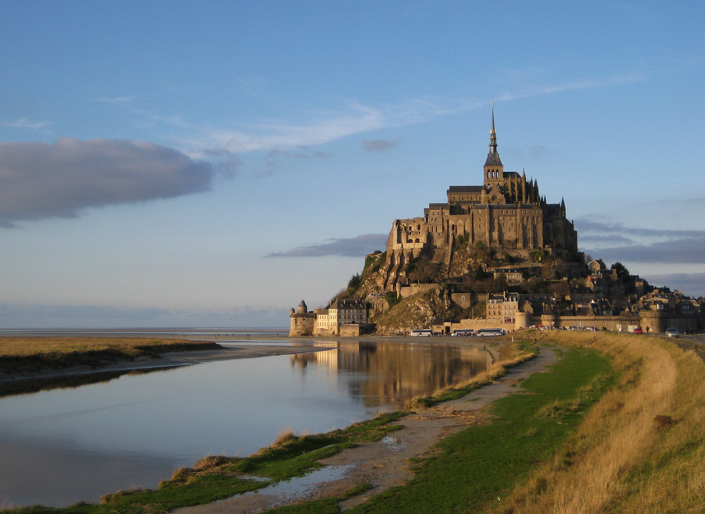 Le Mont SaintMichel Sur une carte Google Earth Plan … Flickr