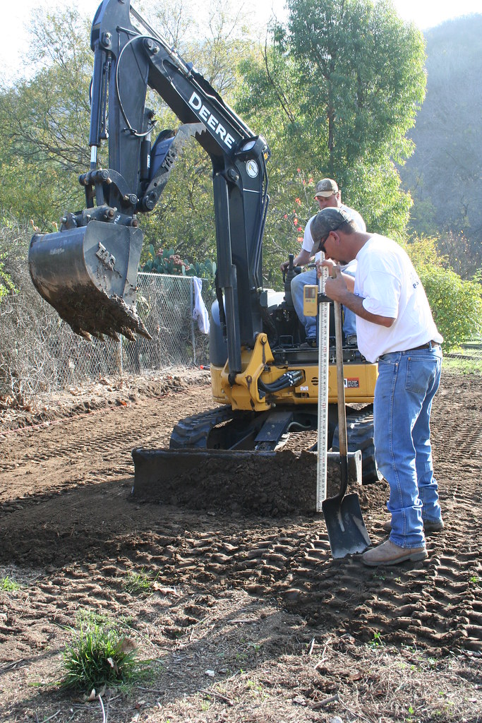 DTL Excavating The excavation. These guys came out and mad… Flickr
