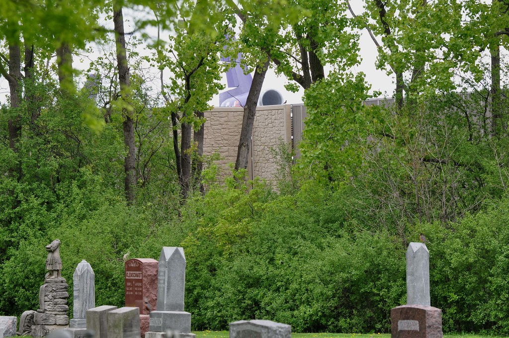 Resthaven Cemetery O'Hare Air Port The Resthaven Cemetery … Flickr