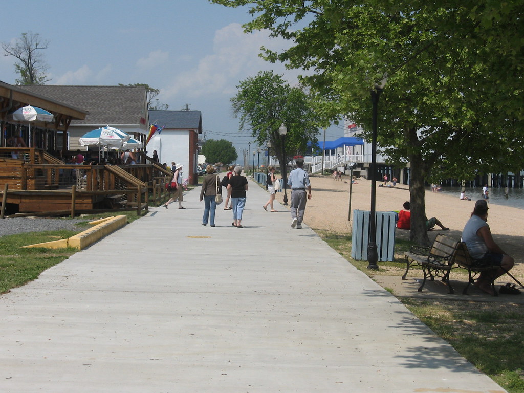 Boardwalk, Colonial Beach Lewis Shepherd Flickr