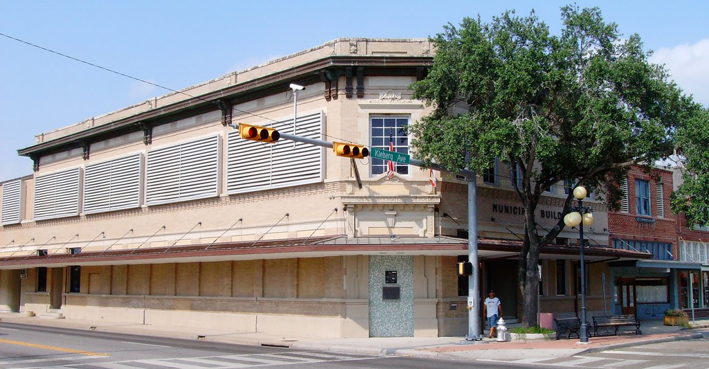 Kingsville, Texas Municipal Building Located at the inters… Flickr