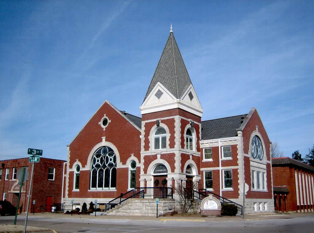 First United Metodist Church In Rogers, Arkansas on 3rd & … Flickr