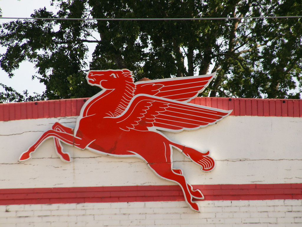 Giddings Texas Old Town Square with Vintage Buildings Gas … Flickr