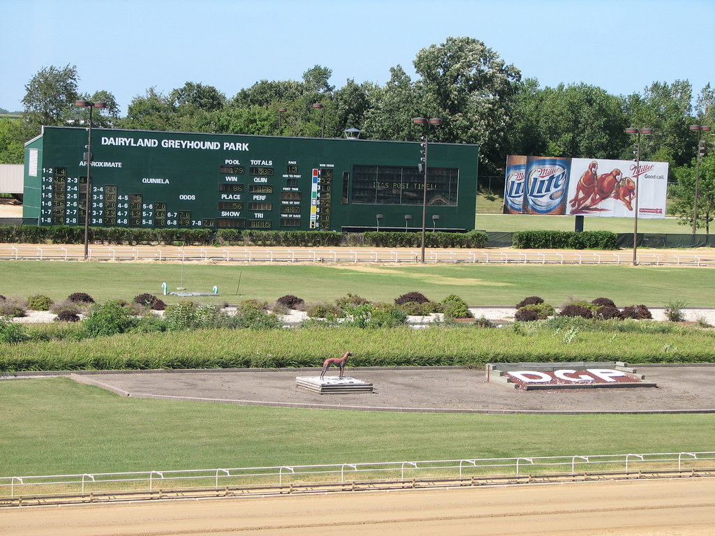 Dairyland Greyhound Park, Wisconsin nice track and a fun p… Flickr