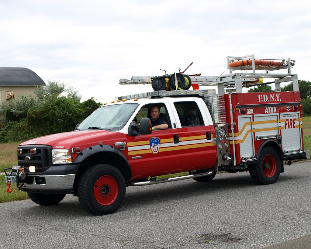 E329s FDNY Rockaway Queens All Terrain Response Vehicle 32… Flickr