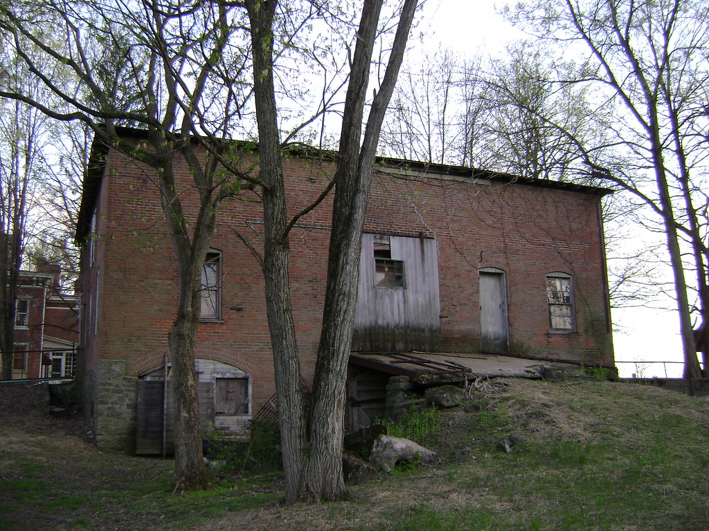 Kings Mills, Ohio A rear view of the carriage house behind… Flickr