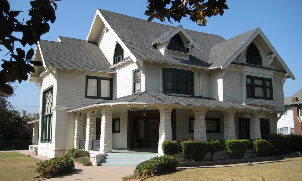 Six Feet Under This is a private residence in Los Angeles … Flickr