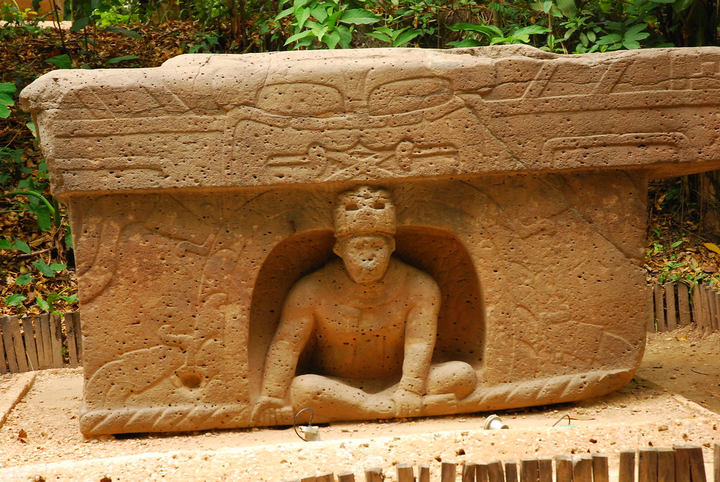 La Venta Sculpture made by the Olmeca civilization. Crimh Flickr