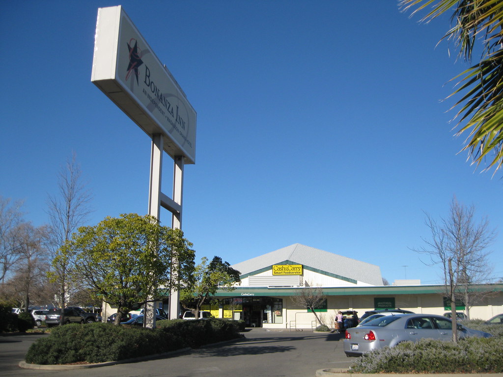 Purity Store Yuba City,CA Former Purity Store located at 7… Flickr