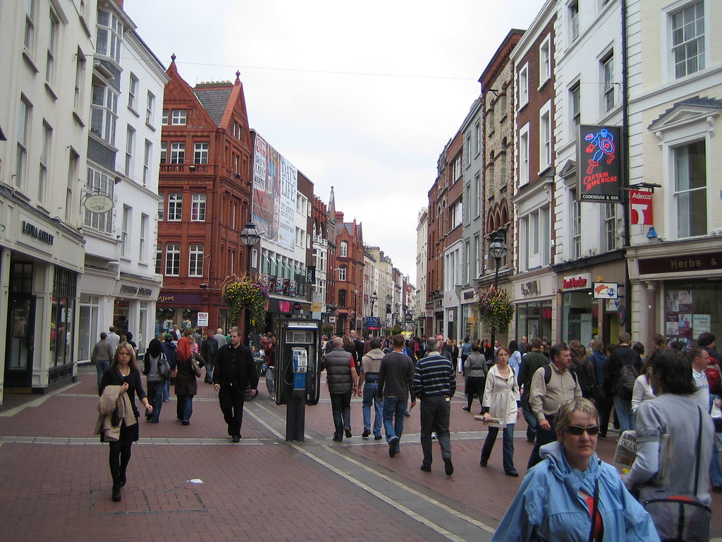 Grafton Street (20080509T140137.jpg) Henri Sivonen Flickr