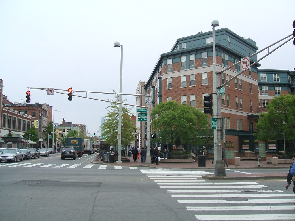 Central Square Cambridge Central Square Need an apartmen… Flickr