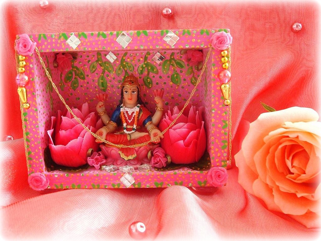 Oração à Lakshmi Lakshmi, Deusa da Prosperidade, do Amor
