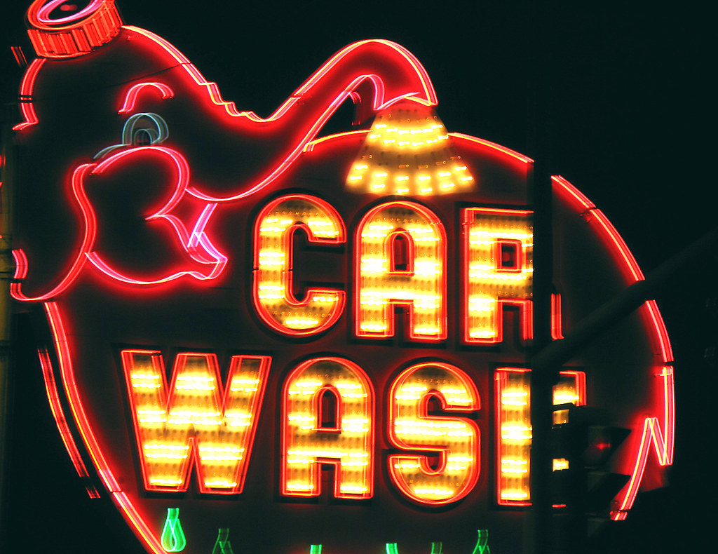 Elephant Car Wash The landmark Elephant Car Wash in Seattl… Flickr