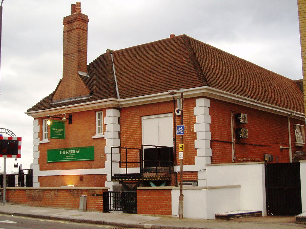 Narrow, Limehouse, E14 Now Gordon Ramsayowned, this is mo… Flickr