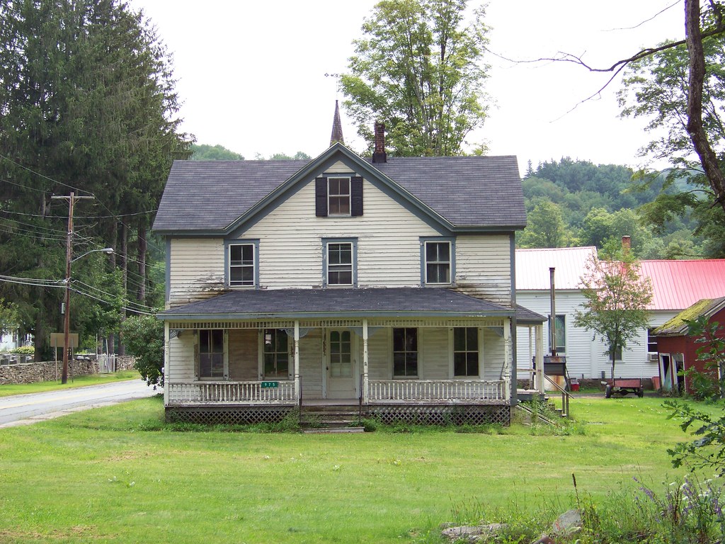 Abandoned House In Callicoon Center, NY. I think this may … Flickr