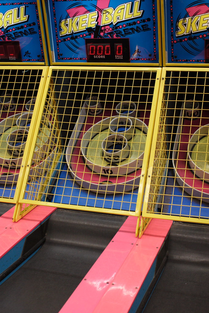 skee ball (12362) SkeeBall at Jenkinson's boardwalk, Poin… Flickr