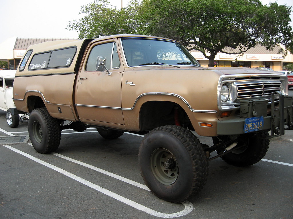 Dodge 4x4 Friday Night Car Show in Rodeo, California on Ju… Flickr