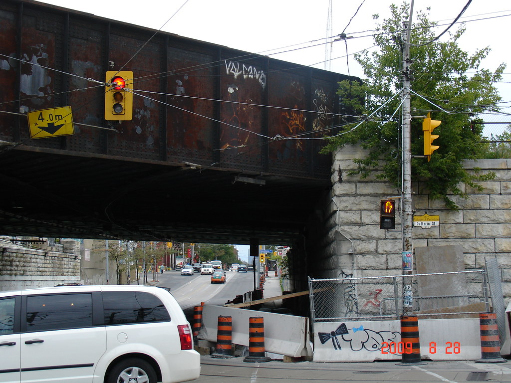 Toronto Queen Street West Southwest corner of Queen Stre… Flickr