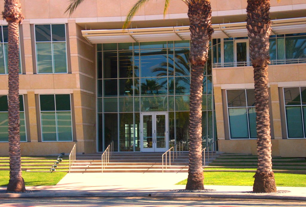 CSI Miami This is the building used for filming the CSI M… Flickr