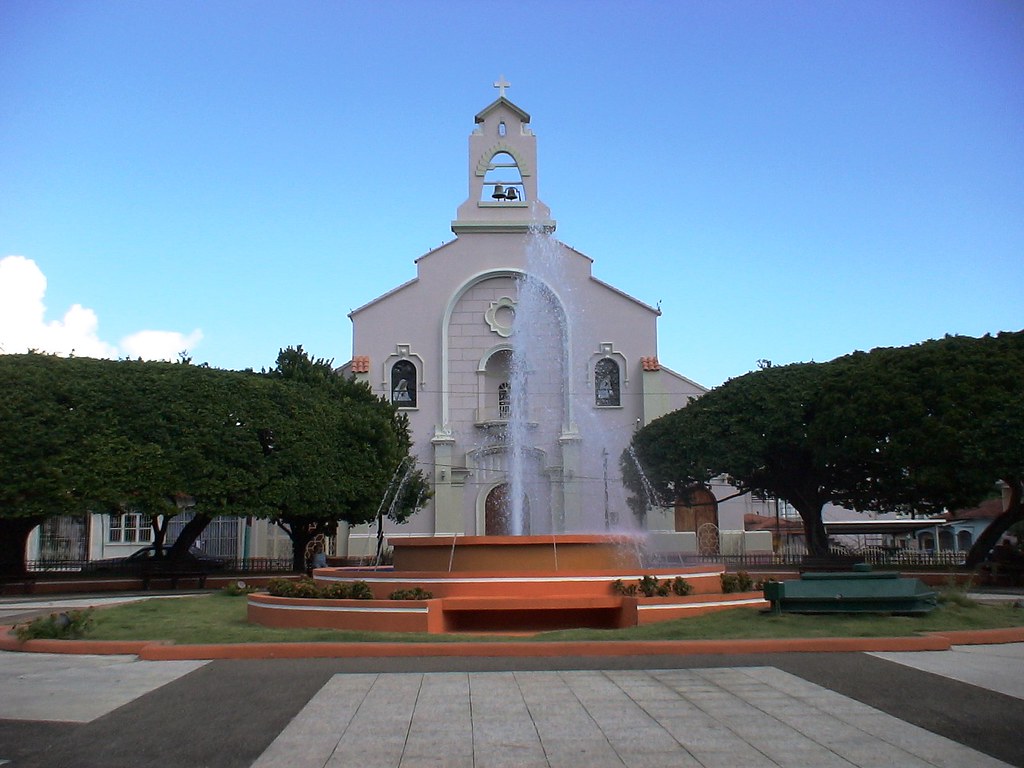 Patillas, Puerto Rico Church and Plaza in Patillas, Puerto… Flickr