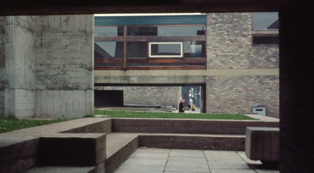Kildrum School, Cumbernauld Architects Gillespie, Kidd & … Flickr